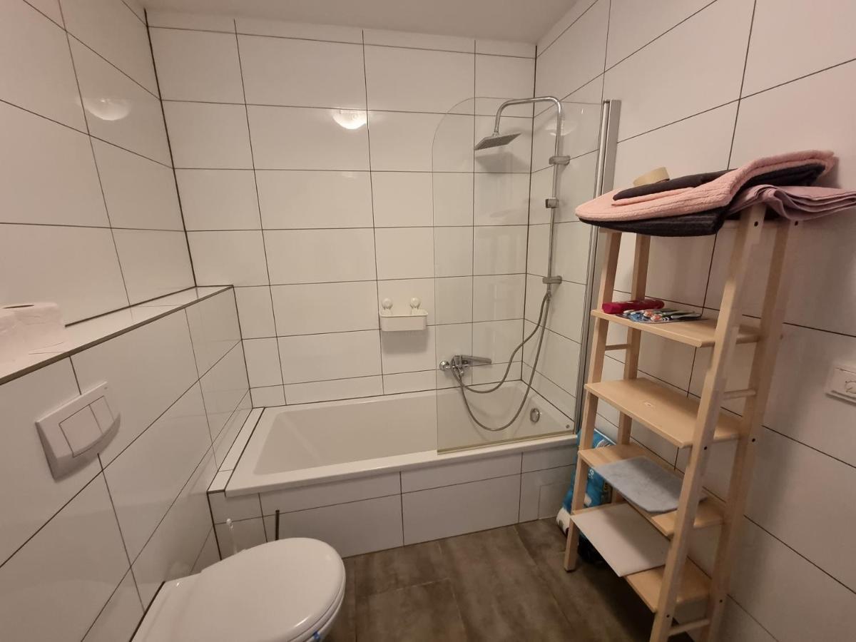 Landau, Schoene Helle Gemuetliche Wohnung لانداو إن در بفالتس المظهر الخارجي الصورة